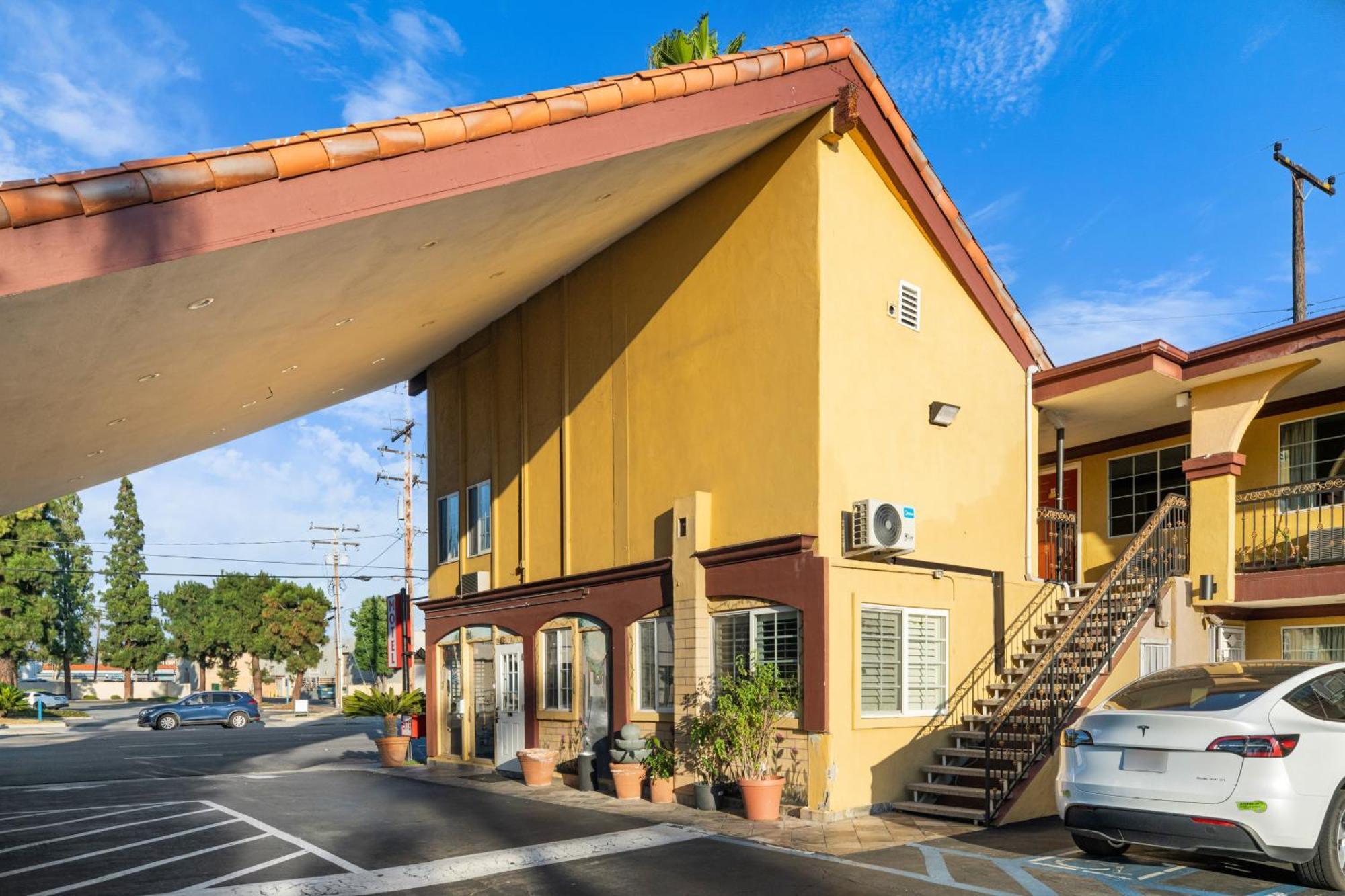 Sky Palm Motel - Orange Exteriér fotografie
